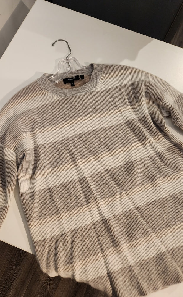 Theory Sweaters (Pre-owned)