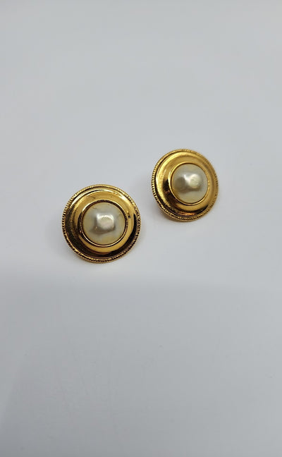 Chanel Earrings (Pre-owned)