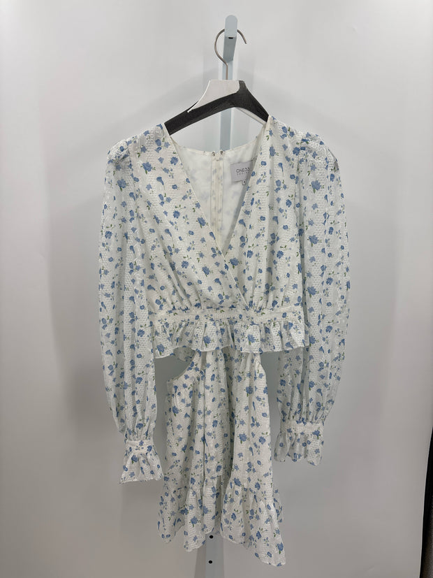 One 33 Size 6 Dresses (Pre-owned)
