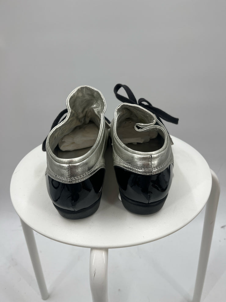 Chanel Size 42 Sneakers (Pre-owned)