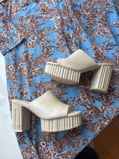 Cult Gaia Size 35 Shoes (Pre-owned)