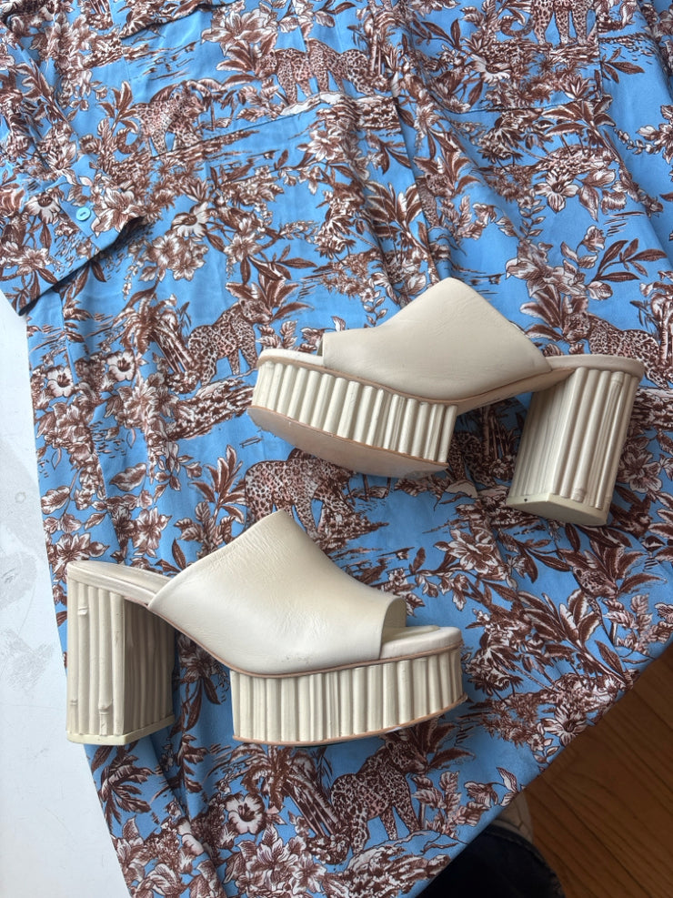Cult Gaia Size 35 Shoes (Pre-owned)