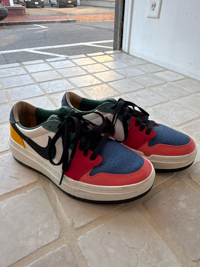 Nike Air Size 8.5 Shoes (Pre-owned)