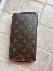 Louis Vuitton Wallets (Pre-owned)