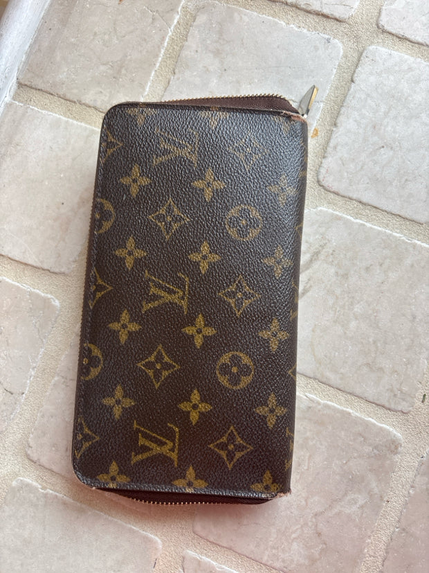 Louis Vuitton Wallets (Pre-owned)