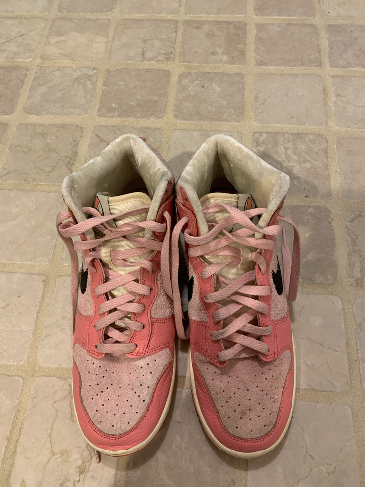 Nike Size 9.5 Shoes (Pre-owned)