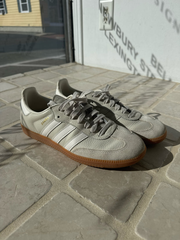 Adidas Size 8 Sneakers (Pre-owned)