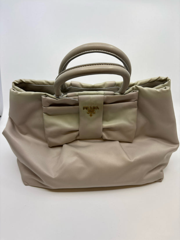 Prada Handbags (Pre-owned)