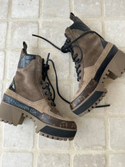 Louis Vuitton Boots (Pre-owned)