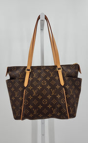 Louis Vuitton Handbags (Pre-owned)