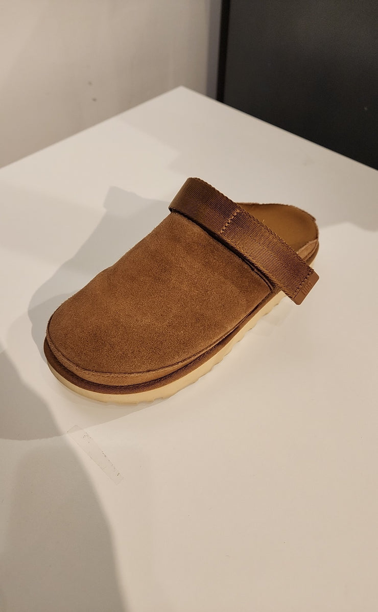 UGG Size 8.5 Shoes (Pre-owned)