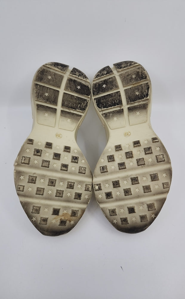 Gucci Size 39 Sneakers (Pre-owned)