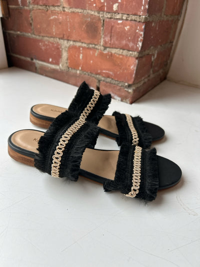 Kaanas Size 6 Shoes (Pre-owned)
