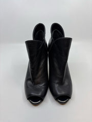 Stuart Weitzman Boots (Pre-owned)