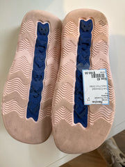 Burberry Size 40 Shoes (Pre-owned)
