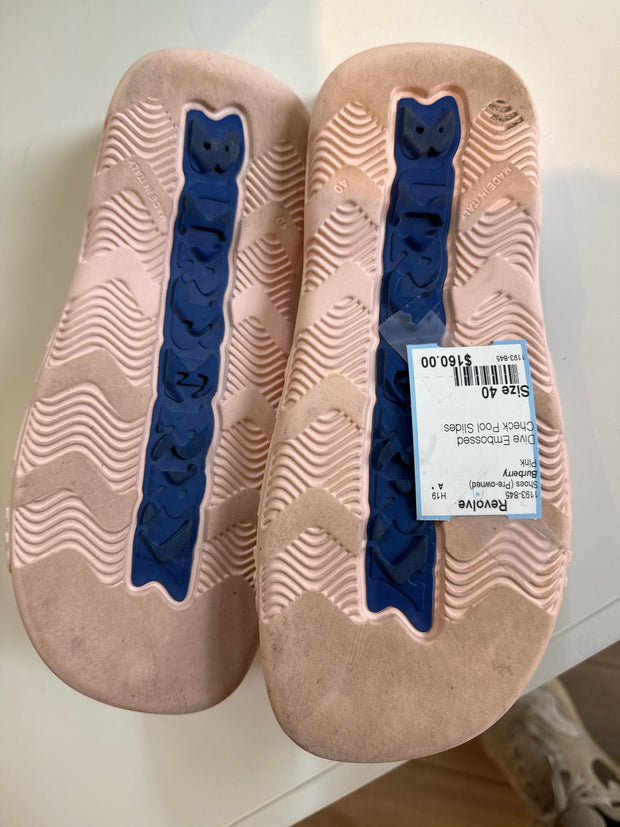 Burberry Size 40 Shoes (Pre-owned)
