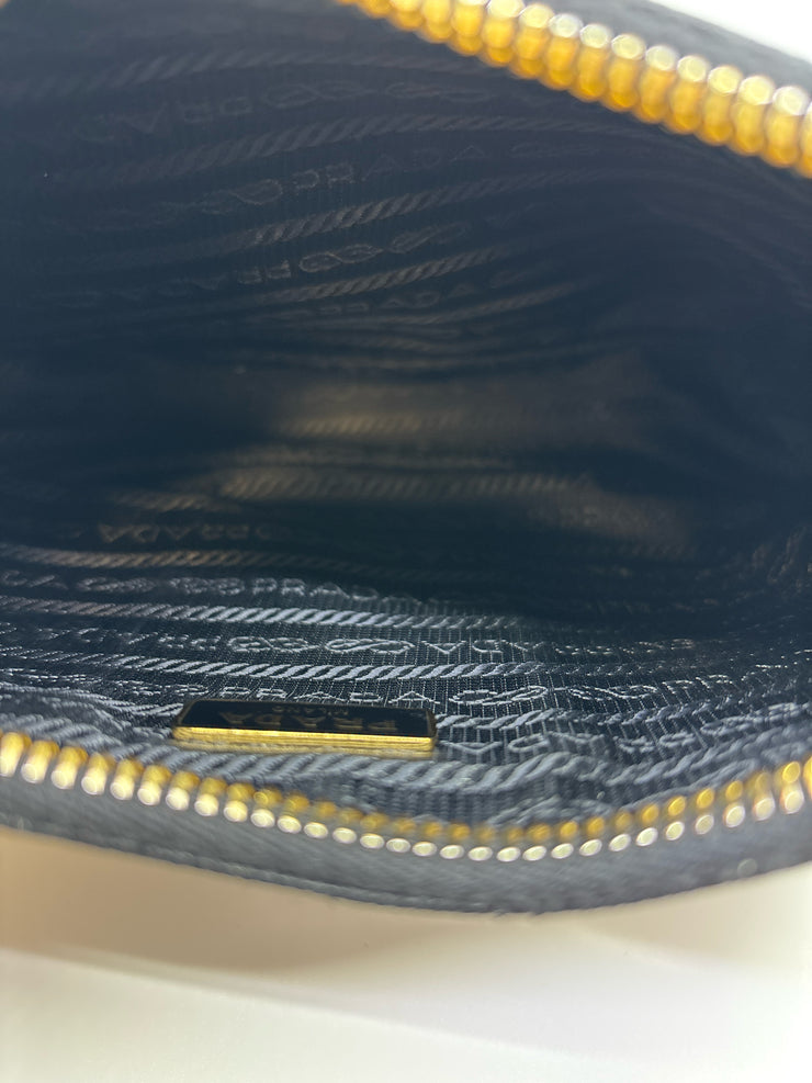 Prada Handbags (Pre-owned)
