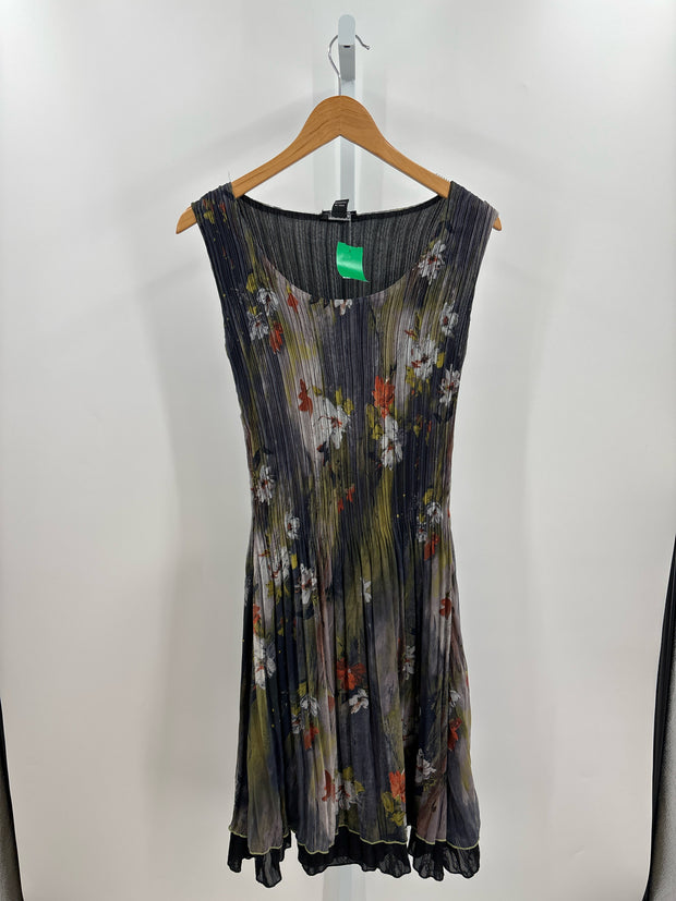 Veeca Size M Dresses (Pre-owned)