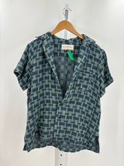 Size M Shirts (Pre-owned)