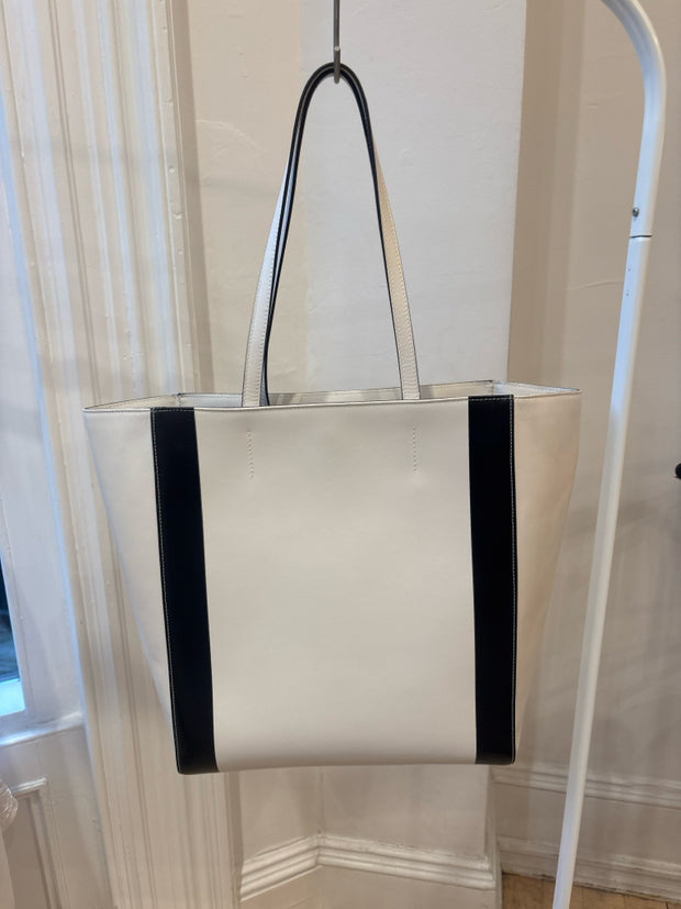 Alexander McQueen Handbags (Pre-owned)