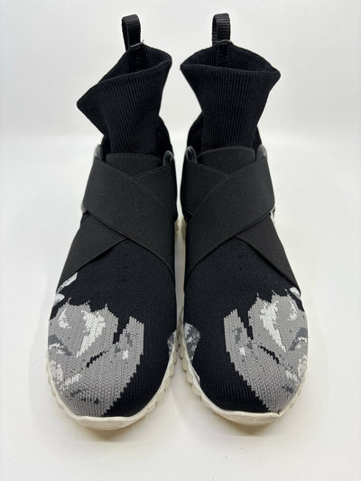 Ferragamo Sneakers (Pre-owned)