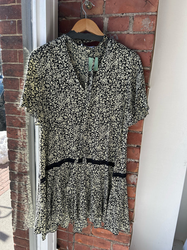 Sandro Size 2 Dresses (Pre-owned)