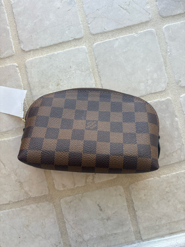 Louis Vuitton Handbags (Pre-owned)