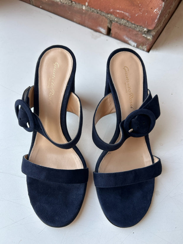 Gianvito Rossi Size 37 Shoes (Pre-owned)