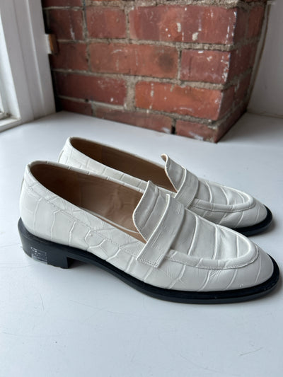 Stuart Weitzman Size 6.5 Shoes (Pre-owned)