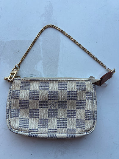 Louis Vuitton Handbags (Pre-owned)