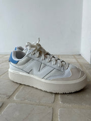 New Balance Size 4.5 Shoes (Pre-owned)