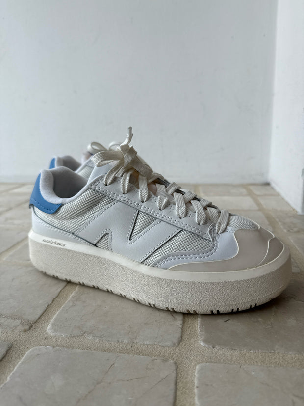 New Balance Size 4.5 Shoes (Pre-owned)