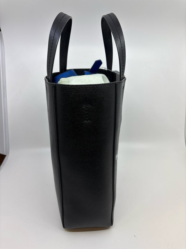 Off White Handbags (Pre-owned)