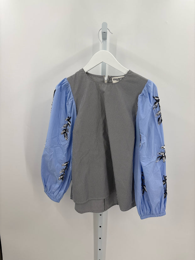 Essentiel Antwerp Size 38 Shirts (Pre-owned)