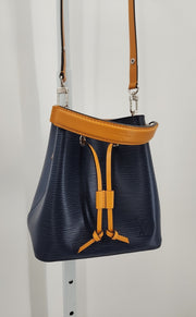 Louis Vuitton Handbags (Pre-owned)
