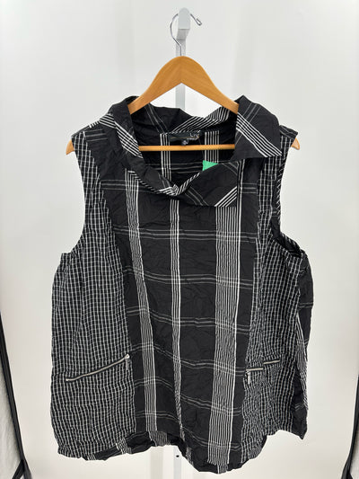 Liv Size XL Shirts (Pre-owned)