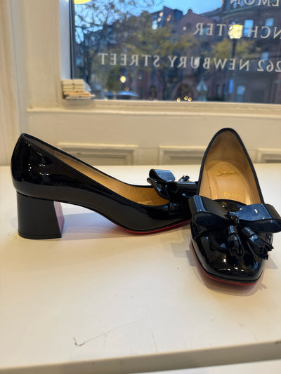 Christian Louboutin Size 36.5 Shoes (Pre-owned)