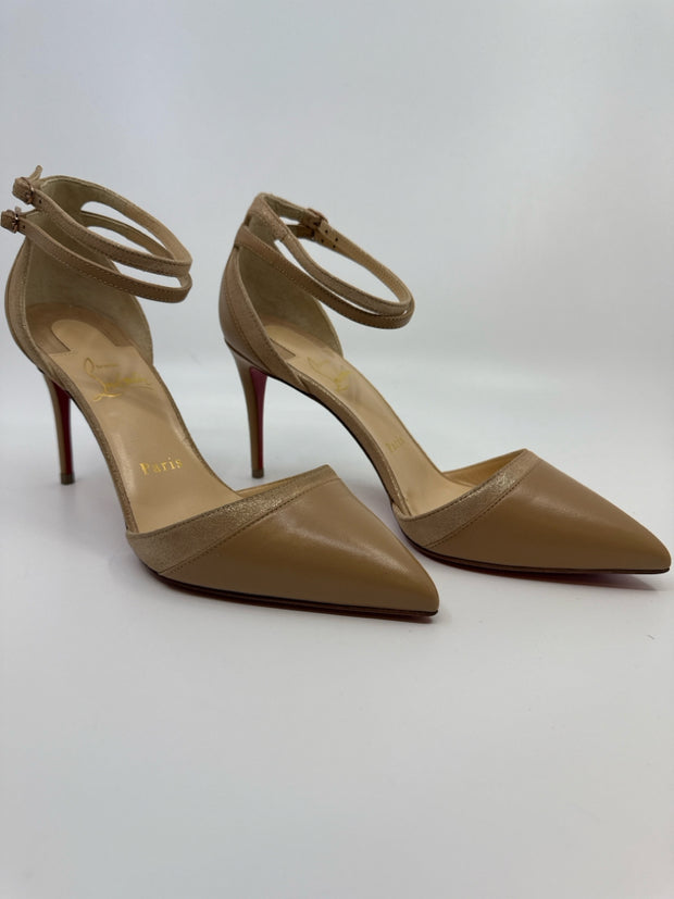 Christian Louboutin Size 37.5 Shoes (Pre-owned)
