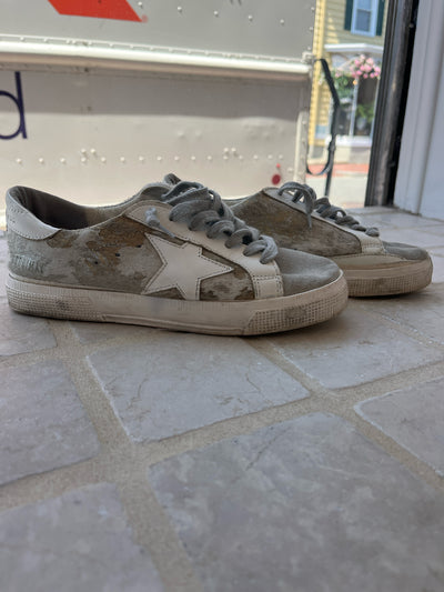 Golden Goose Size 37 Sneakers (Pre-owned)