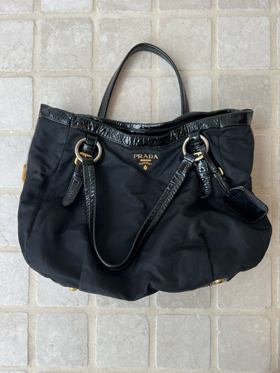 Prada Handbags (Pre-owned)