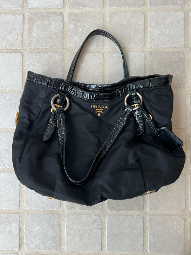 Prada Handbags (Pre-owned)