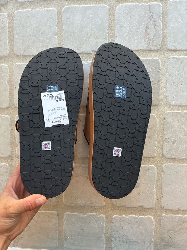 Larroude Size 8 Shoes (Pre-owned)