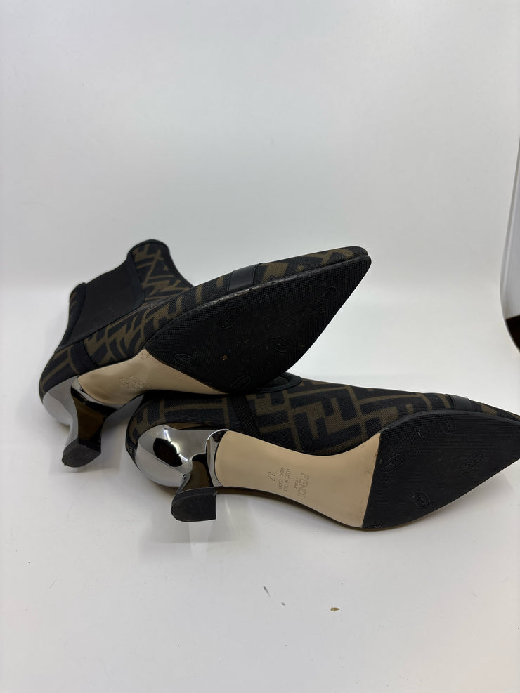 Fendi Size 37.5 Boots (Pre-owned)