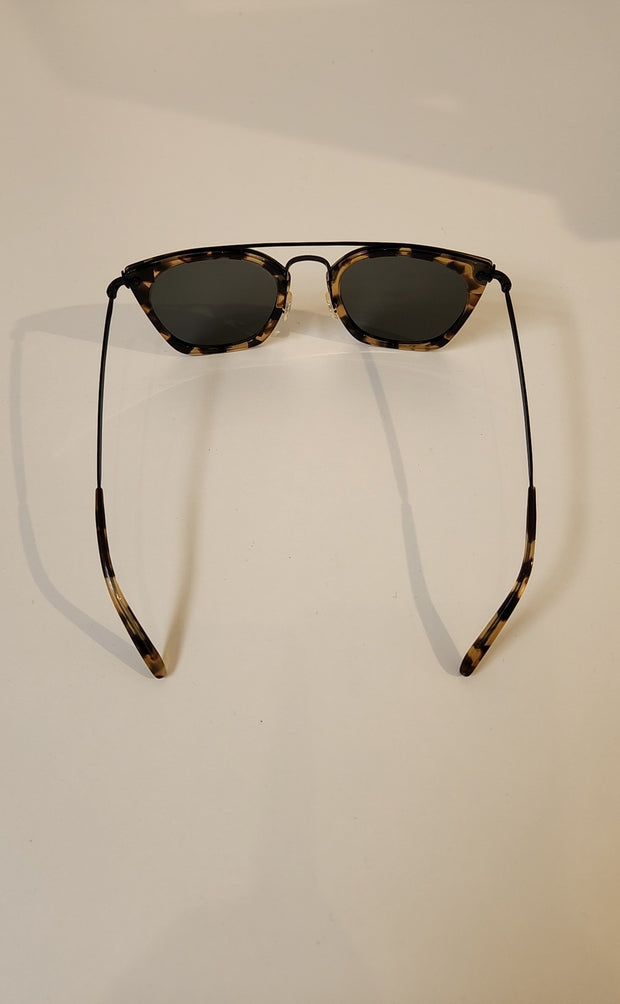 Oliver Peoples Sunglasses (Pre-owned)