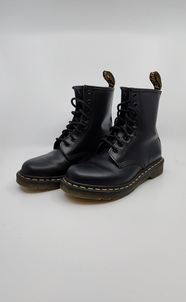 Doc Martens Size 7 Boots (Pre-owned)