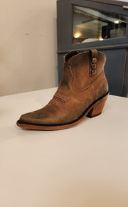 Liberty Black Size 6 Boots (Pre-owned)