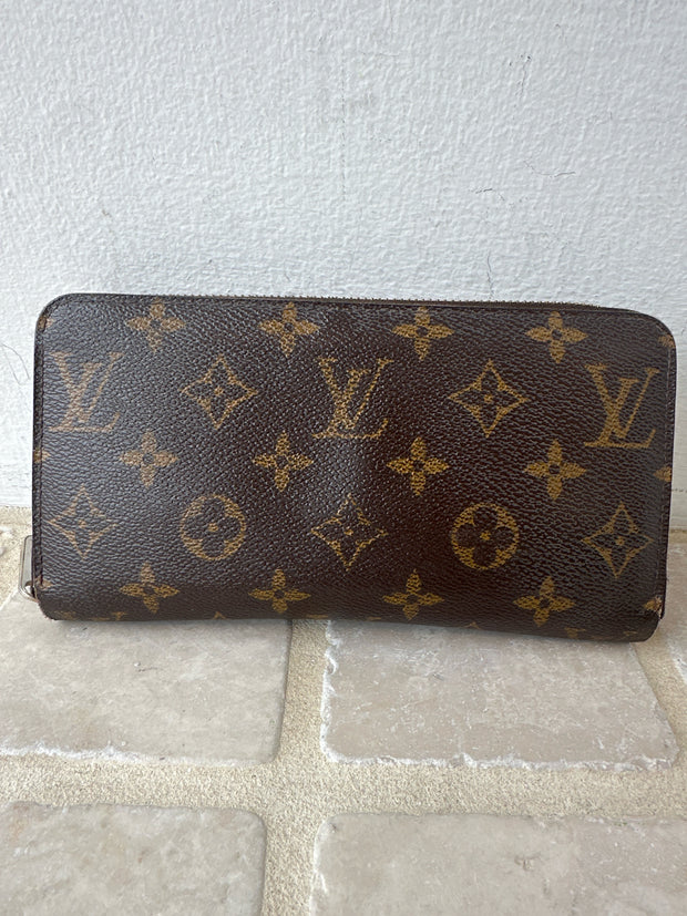 Louis Vuitton Wallets (Pre-owned)