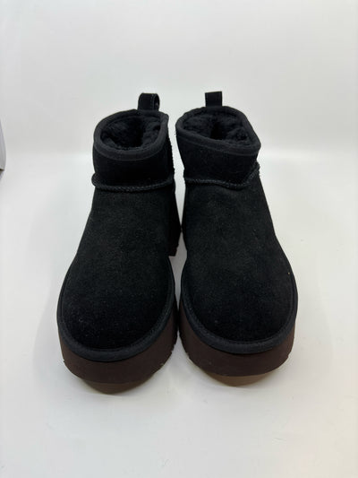 UGG Size 6 Boots (Pre-owned)