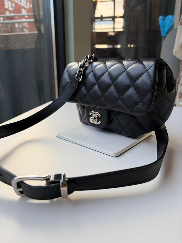 Chanel Handbags (Pre-owned)