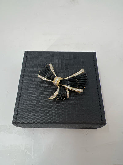 Pins (Pre-owned)